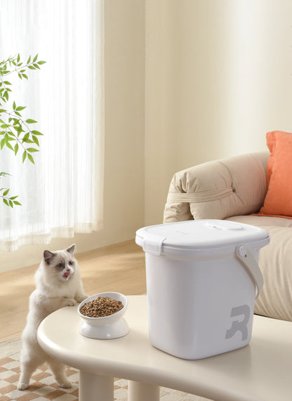 Pet Smart Food Storage Container