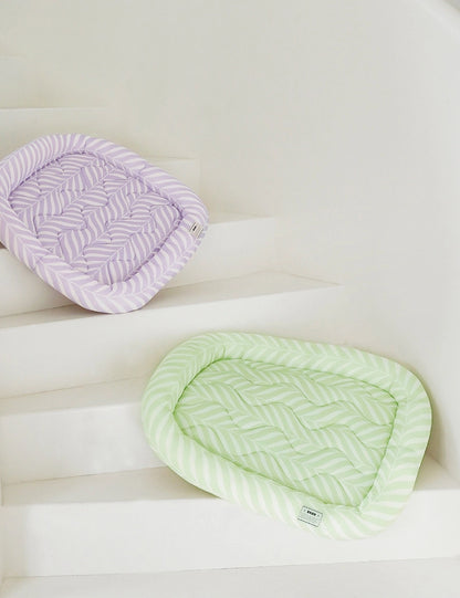 Edged Pet Cooling Mat